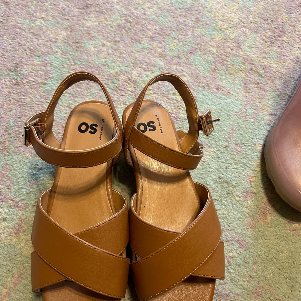 New so brand sandals worn for 15 min around the house.